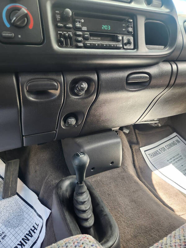 1999 Dodge Ram 1500 ST