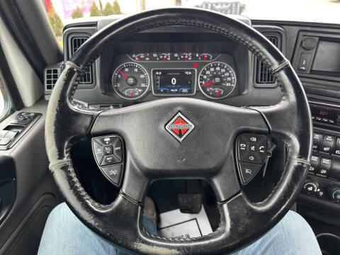 2021 International RH613