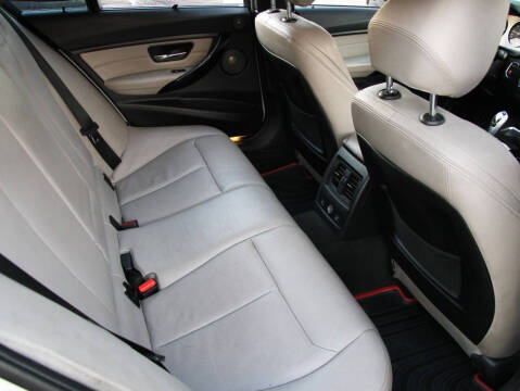 2013 BMW 3 Series 328i