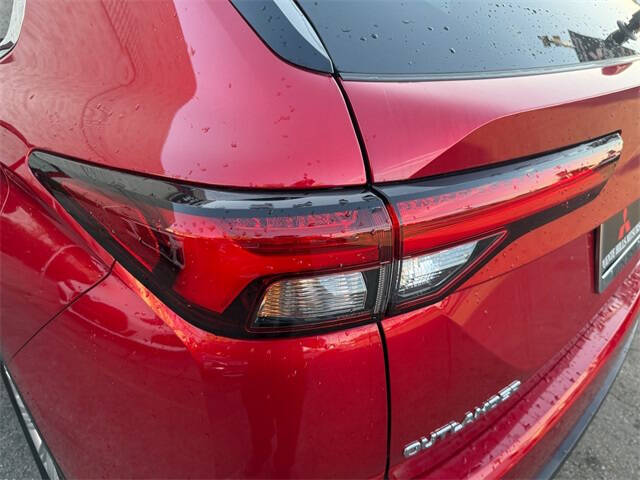 2023 Mitsubishi Outlander PHEV ES