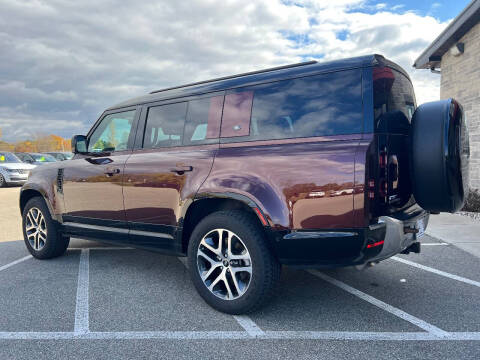 2023 Land Rover Defender 130 SE