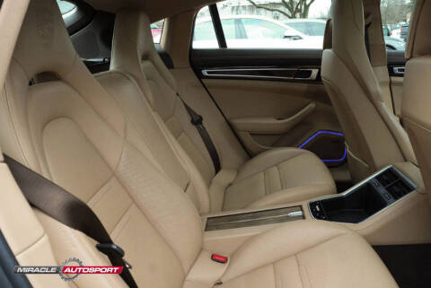 2017 Porsche Panamera 4S