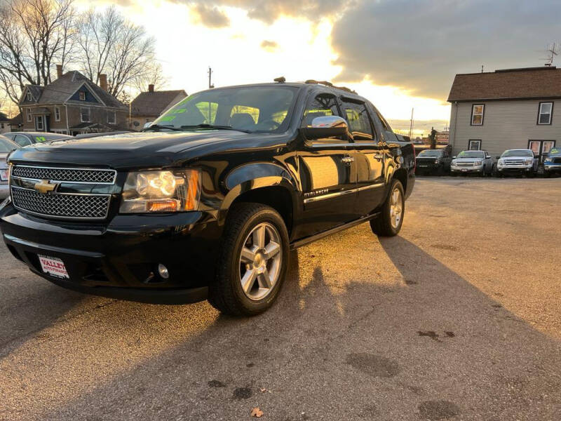 2013 Chevrolet Avalanche for sale at Valley Auto Finance in Warren OH