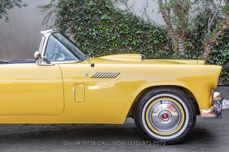1956 Ford Thunderbird