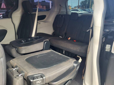 2017 Chrysler Pacifica Touring