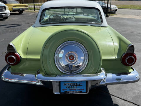 1956 Ford Thunderbird