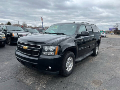 2013 Chevrolet Suburban for sale at Auto Tech Car Sales in Saint Paul MN