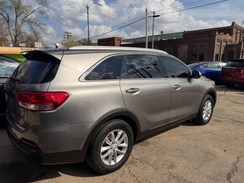 2017 Kia Sorento L