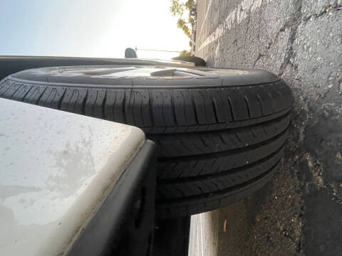 2011 Toyota Prius Three