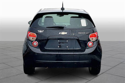 2016 Chevrolet Sonic LT Auto