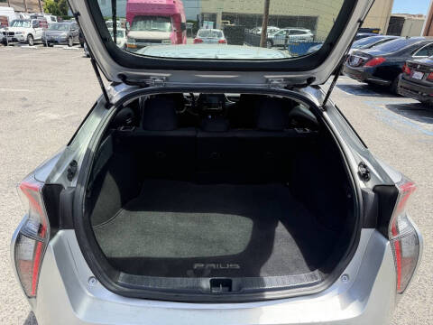 2016 Toyota Prius Two
