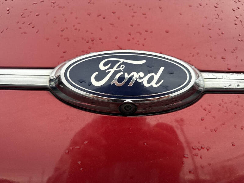 2018 Ford Taurus SEL