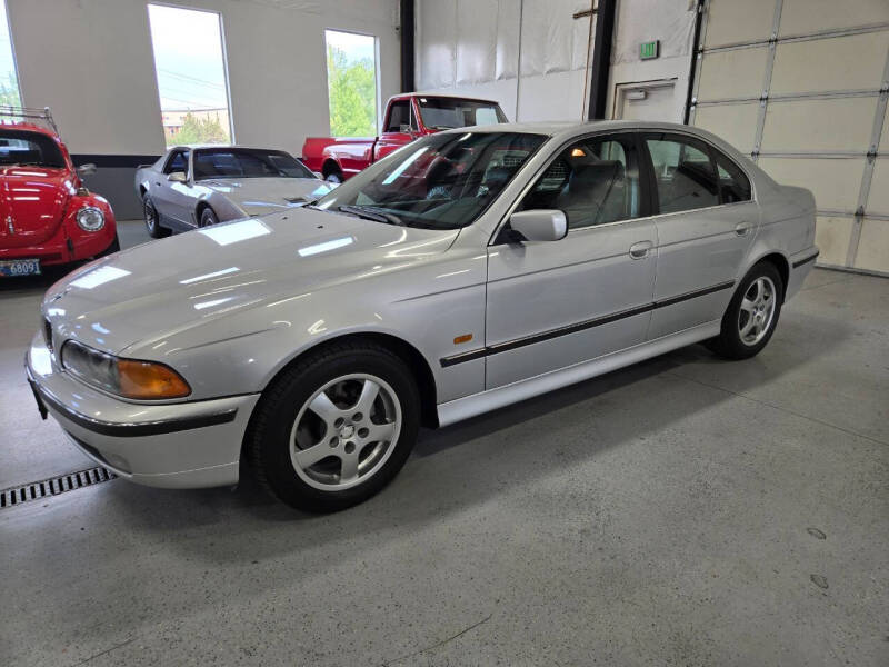 2000 BMW 5 Series 528i