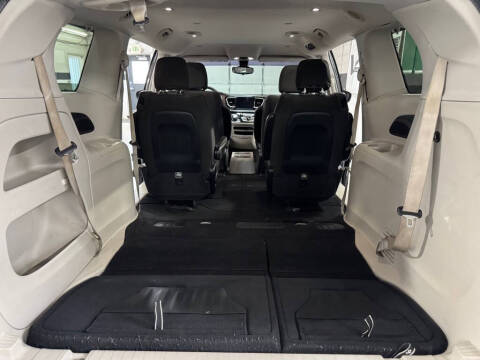 2017 Chrysler Pacifica Touring