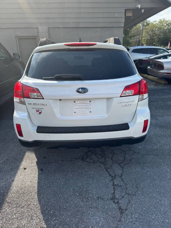 2011 Subaru Outback 2.5i Limited