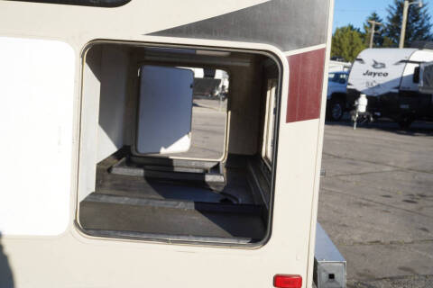 2018  Forest River  Coachmen Leprechaun