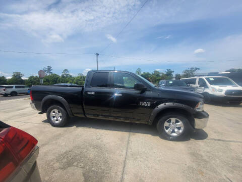 2017 RAM 1500 SLT