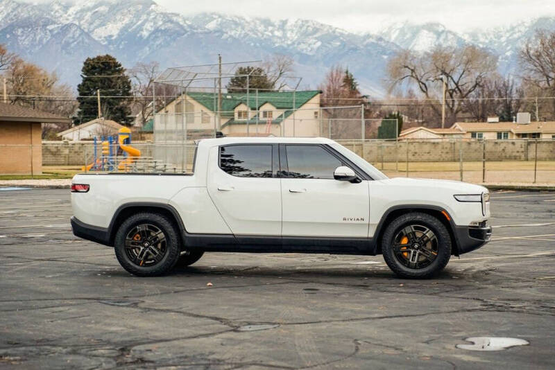 2022 Rivian R1T Adventure