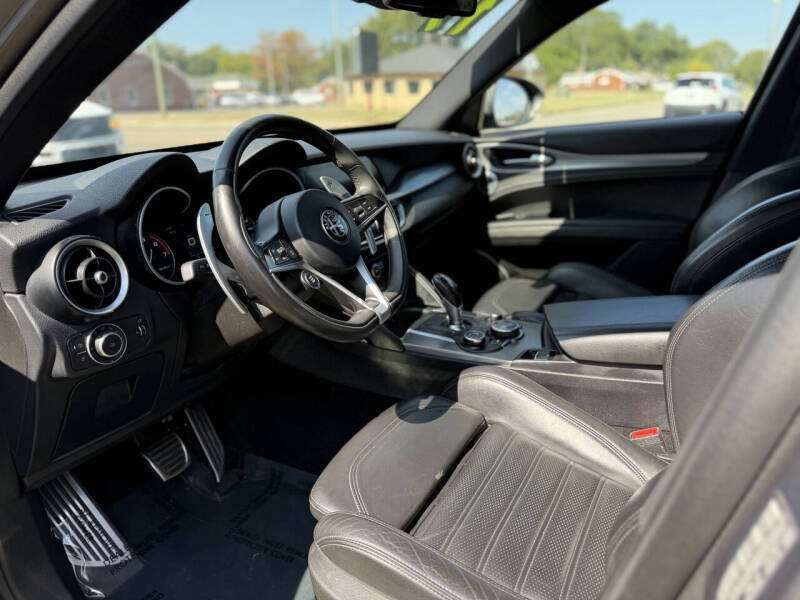 2019 Alfa Romeo Stelvio Ti Sport