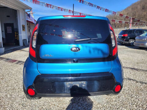 2016 Kia Soul +