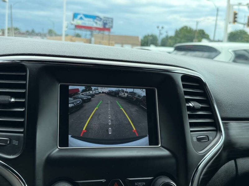 2019 Jeep Grand Cherokee Laredo E