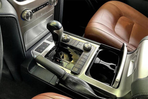 2020 Toyota Land Cruiser