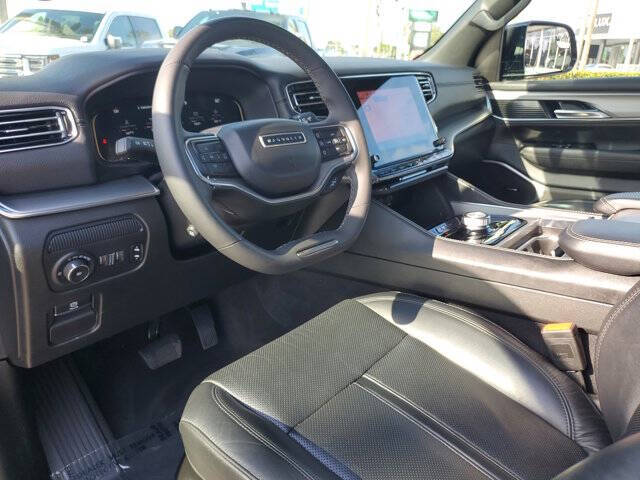 2024 Jeep Wagoneer Carbide