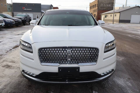 2022 Lincoln Nautilus Reserve