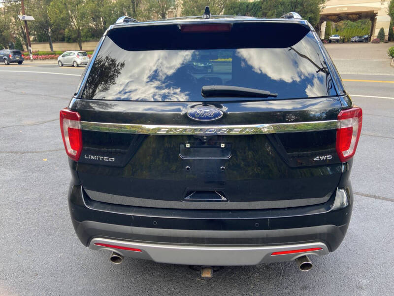 2017 Ford Explorer Limited