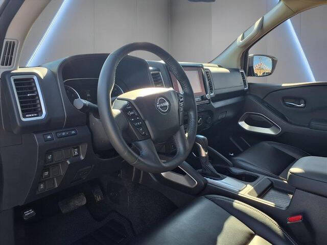 2024 Nissan Frontier SL