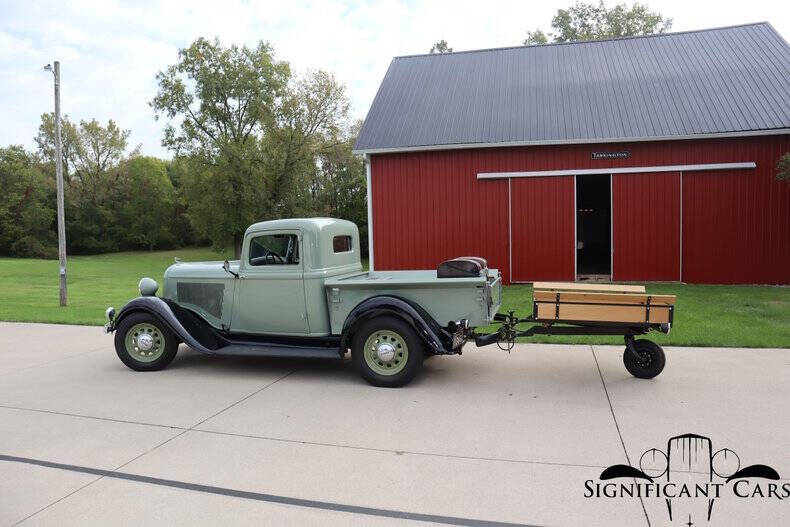 1933 Plymouth Model PC