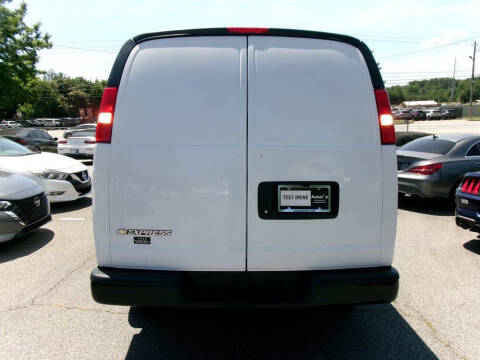 2023 Chevrolet Express 2500