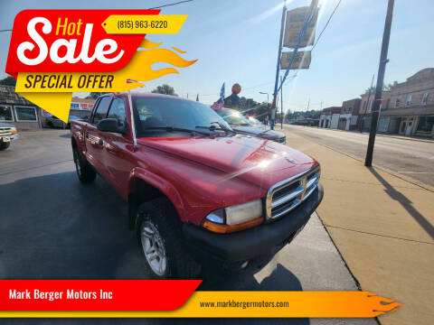 2003 Dodge Dakota for sale at Mark Berger Motors Inc in Rockford IL