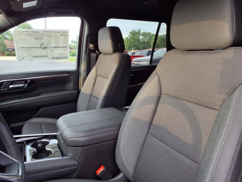 2025 Chevrolet Tahoe LS