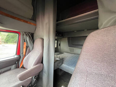 2022 International LT625