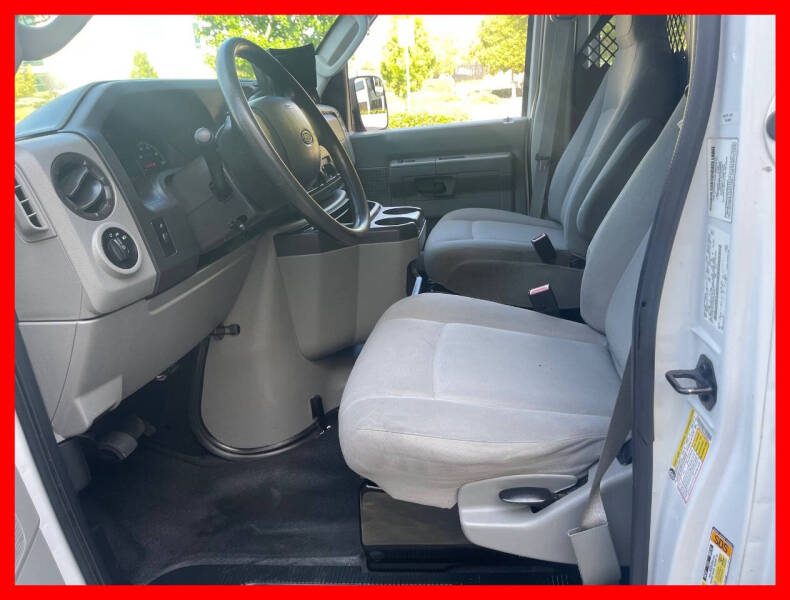 2013 Ford E-Series E-150