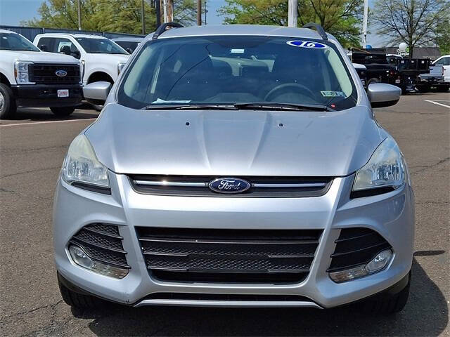 Used 2016 Ford Escape SE with VIN 1FMCU9GX3GUC33605 for sale in Philadelphia, PA