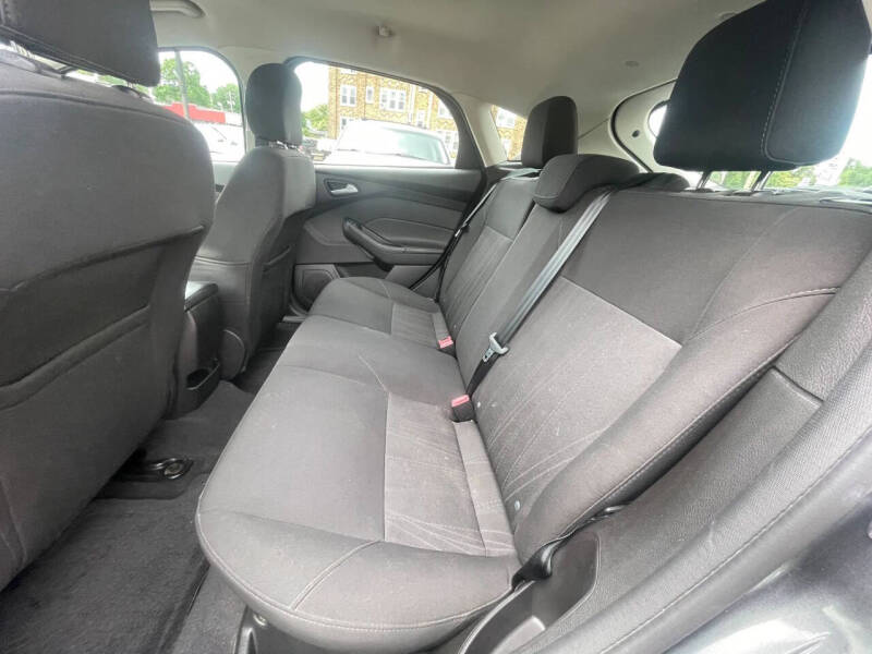 2017 Ford Focus SE