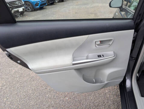 2012 Toyota Prius v Three