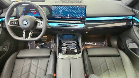 2025 BMW i5 eDrive40