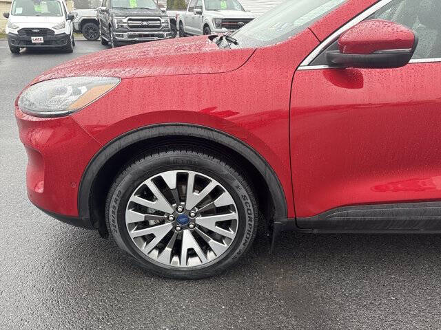 2020 Ford Escape Titanium