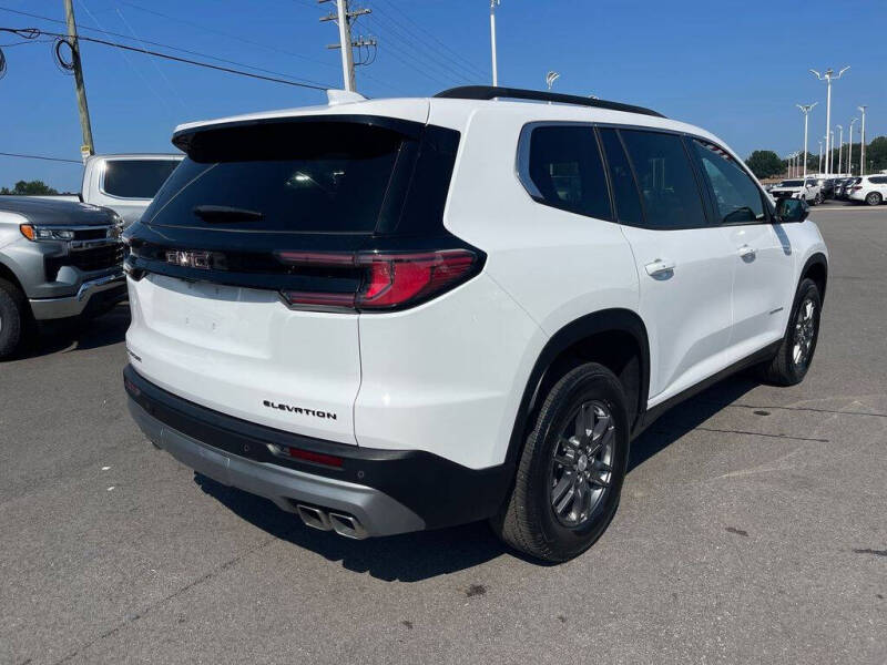 2025 GMC Acadia Elevation