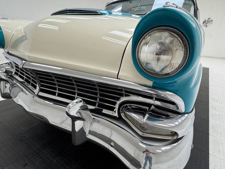 1956 Ford Fairlane