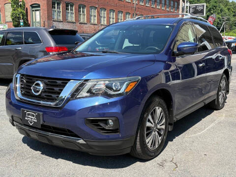 2017 Nissan Pathfinder SL