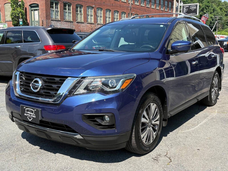 2017 Nissan Pathfinder SL
