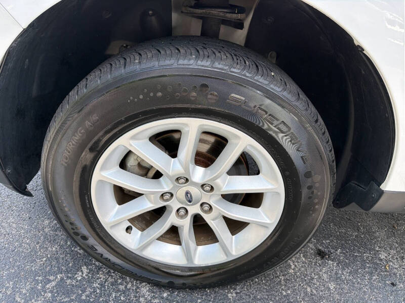 2014 Ford Edge SE