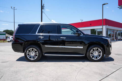 2016 Cadillac Escalade Standard