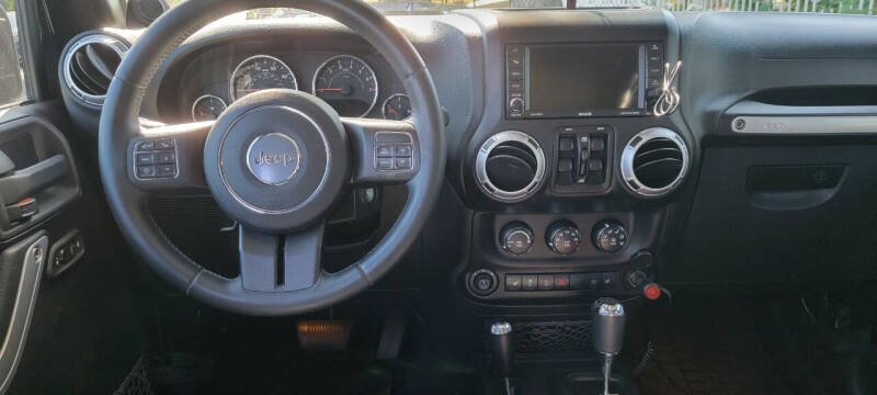 2013 Jeep Wrangler Unlimited Sahara