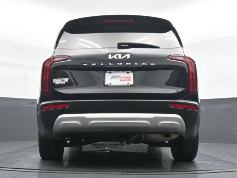 2022 Kia Telluride LX