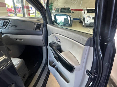 2016 Kia Sedona EX